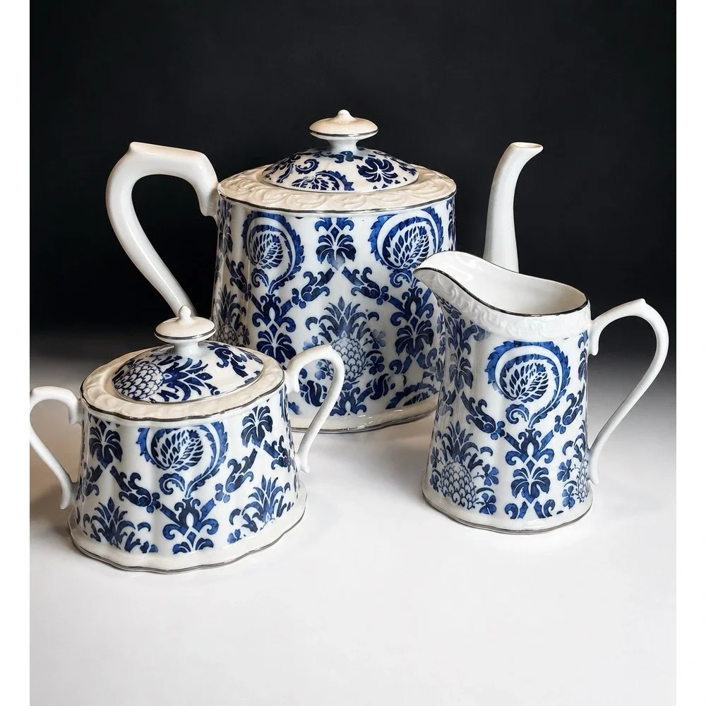Grace's Teaware Blue & White Porcelain Tea Set – Teapot, Creamer & Sugar Bowl